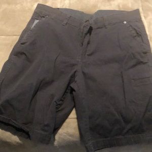 Dark gray men’s shorts 34